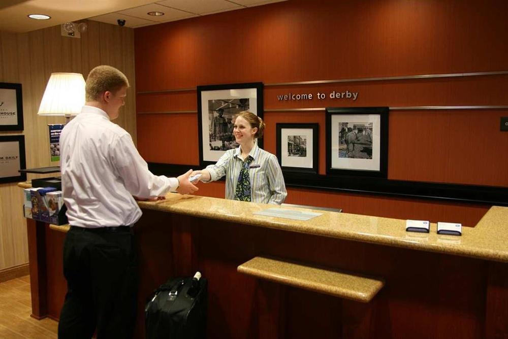 Hampton Inn Derby-Wichita Southeast Beltér fotó